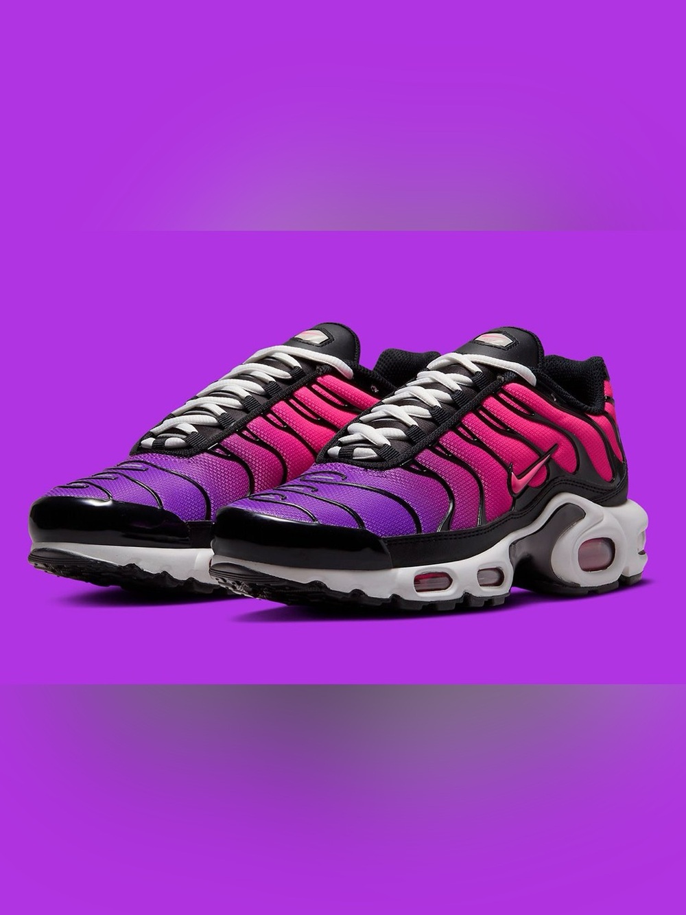(New) Nike Women’s Vivid Purple/Hyper Pink Air Max Plus Sneakers 9.5